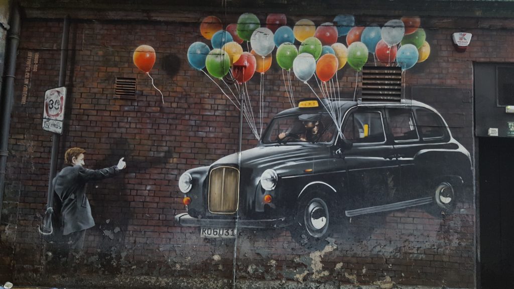 En 2018 Glasgow fête Mackintosh / aufildeslieux.fr / The World's Most Economical Taxi (Rogue-One) ©K.HIBBS