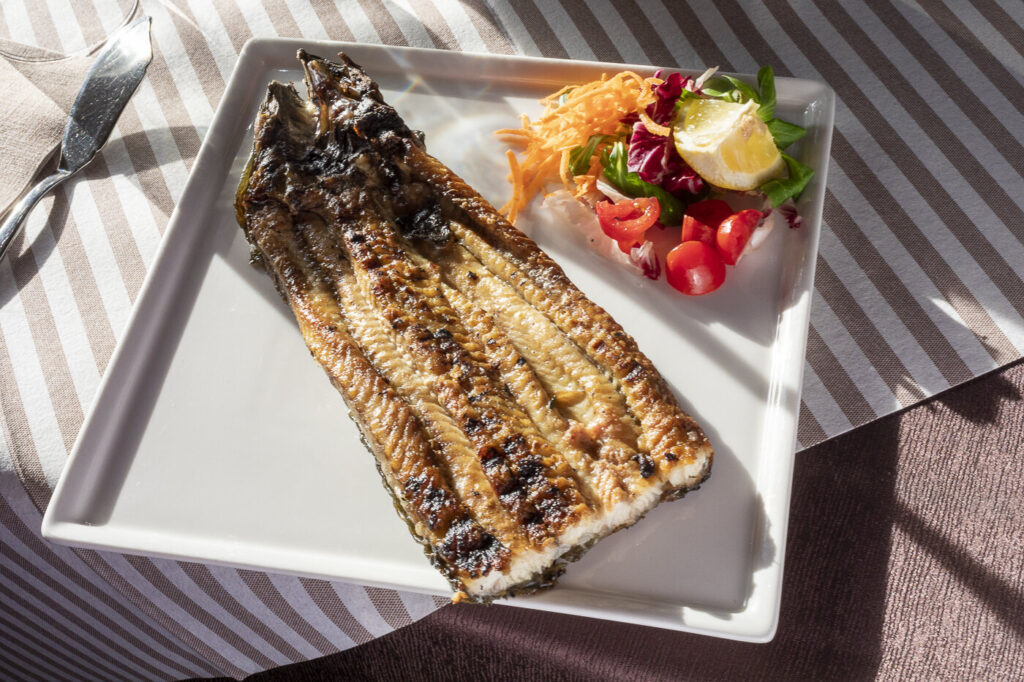  De Ferrare au delta du Pô/www.aufildeslieux.fr/Anguille grillée - Photo © Po Delta Tourisme