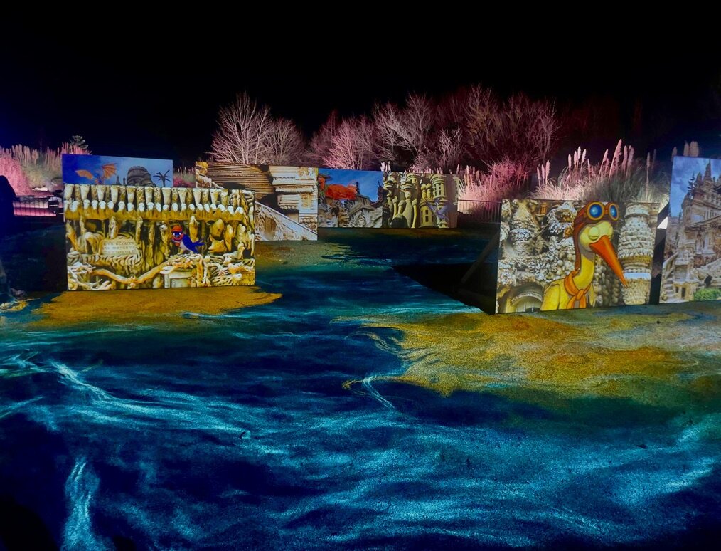 48 heures dans l'Ain pour un parcours d'excellence/www.aufildeslieux.fr/ Décor avec mapping durant les Nuits du Parc - Photo © K.HIBBS