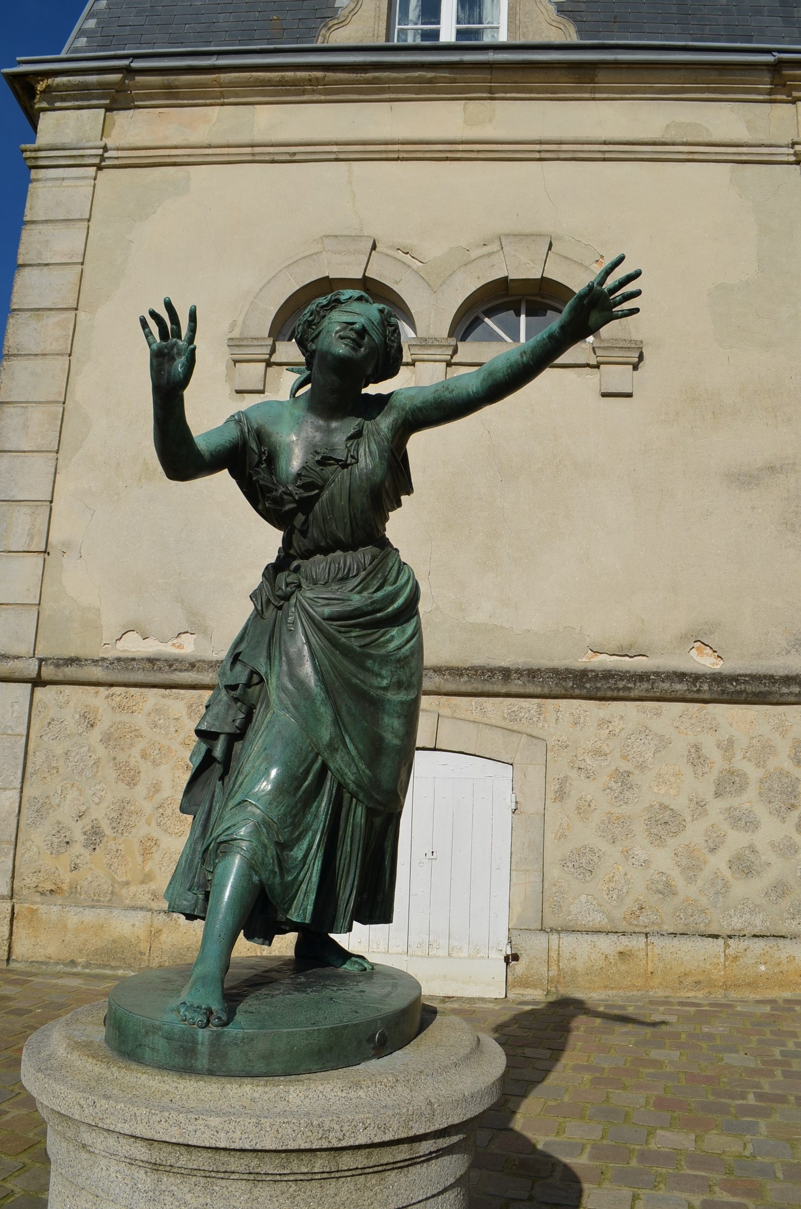 27:Si le Perche m'était conté: Bellême: statue de Collin Maillard©K.HIBBS