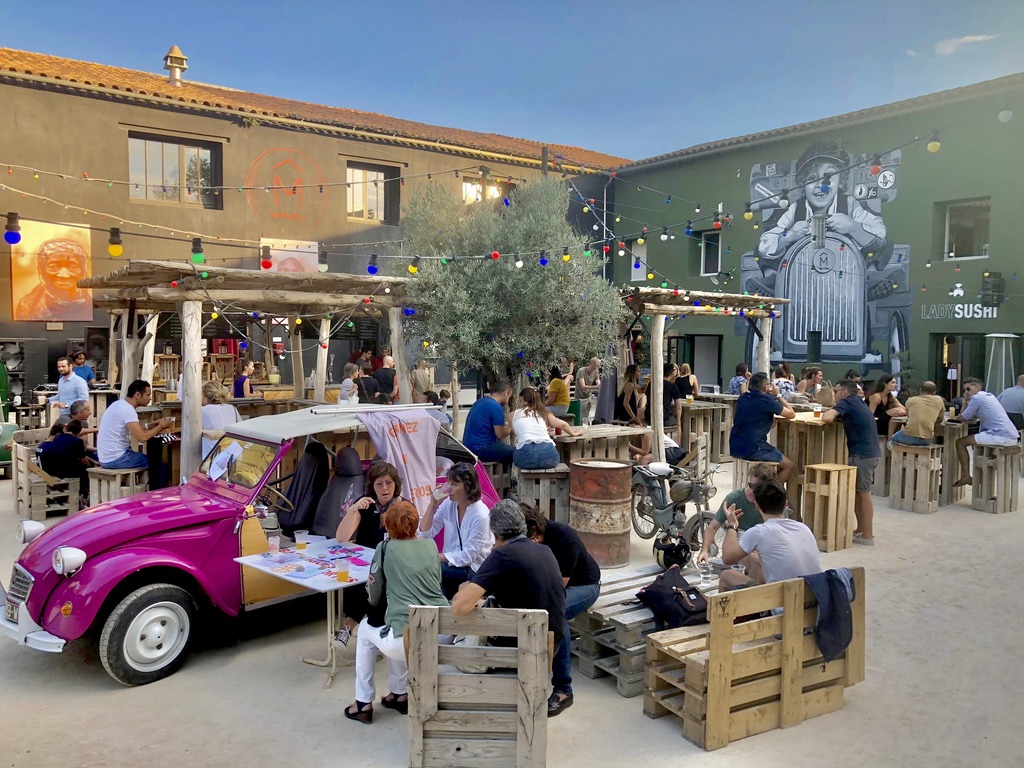 Montpellier, la belle languedocienne-www.aufildeslieux.fr-Marché & Halles du Lez © OT Montpellier