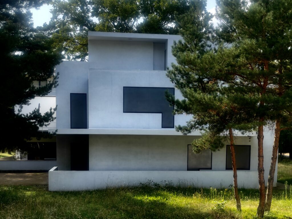 De Magdebourg à Dessau: l’épopée urbaine du Bauhaus