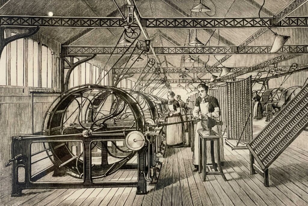 Le musée des Soieries Bonnet/www.aufildeslieux.fr/ L'ourdissage mécanique-Gravure du Fonds d'archives des musées de l'Ain