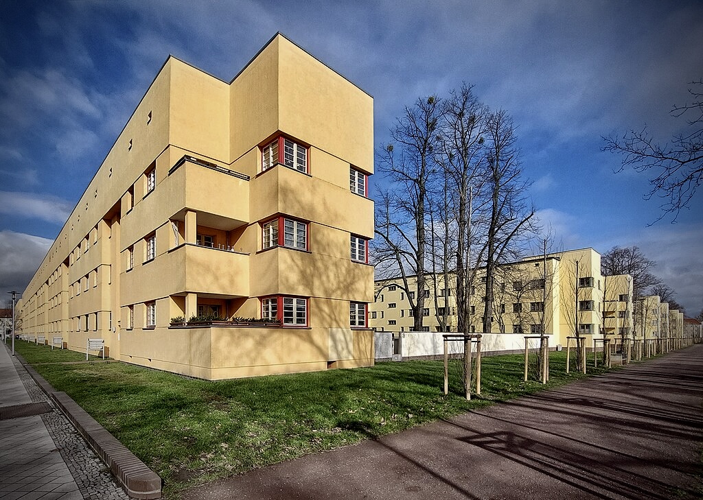 De Magdebourg à Dessau: l’épopée urbaine du Bauhaus