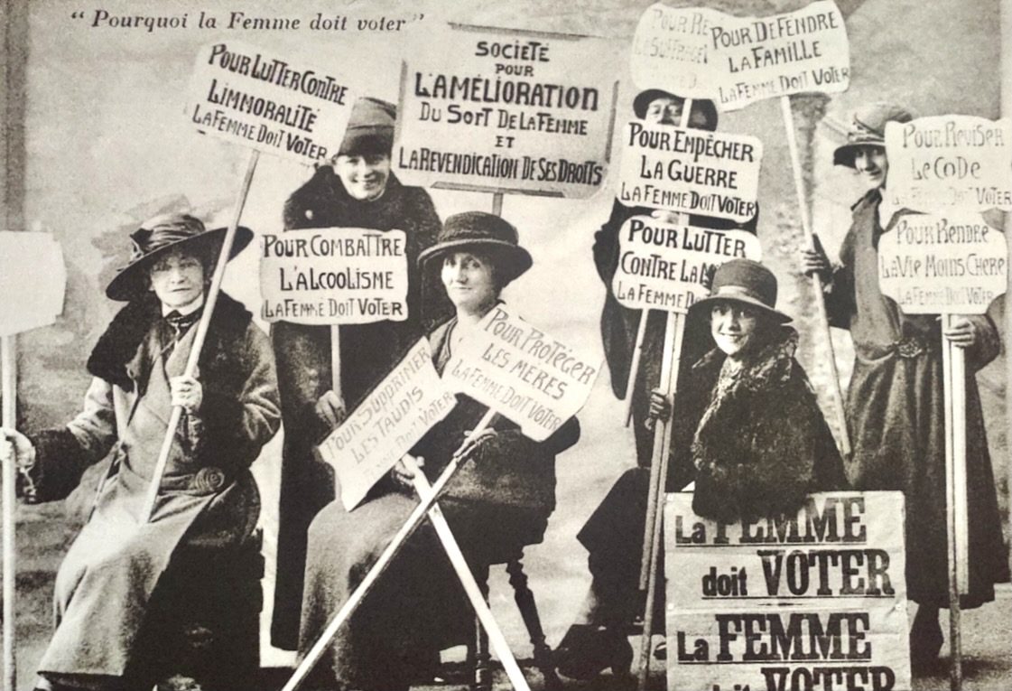  Pionnières, artistes dans le Paris des Années folles/aufildeslieux.fr/ "Pourquoi la Femme doit voter " © DR
