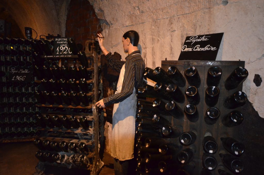  Epernay,cité du champagne/aufildeslieux.fr/ petit musée dans les caves de Castellane© K.Hibbs