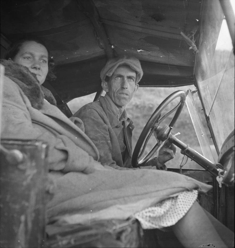 Dorothea Lange-Politiques du visible/aufildeslieux.fr/Ditched,Stalled ,and stranded,San Joaquin Valley, California,1936 ©The Dorothea Lange Collection,the Oakland Museum of California