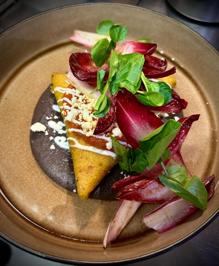 La Dombes aux mille étangs/www.aufildeslieux.fr/ Taquitos dorados © Photo Fernanda Pillon -Restaurant Agave