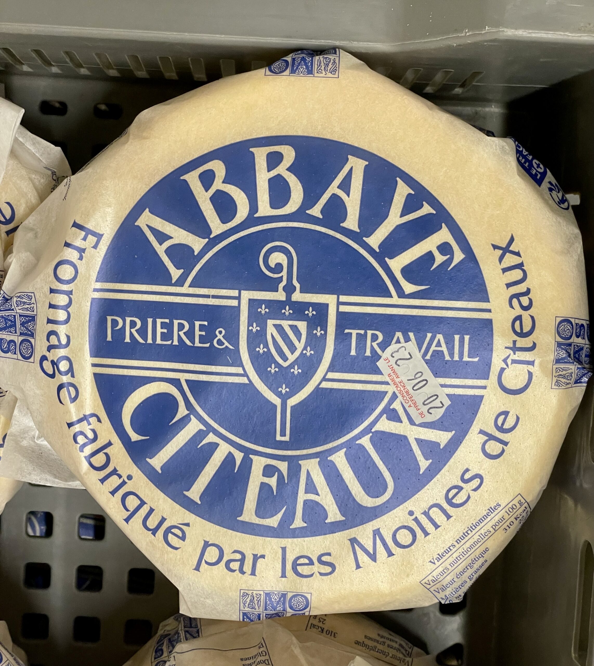 Flâneries dijonnaises - 2ème partie/aufildeslieux.fr/ L'éponyme fromage de Cîteaux-photo © K.HIBBS