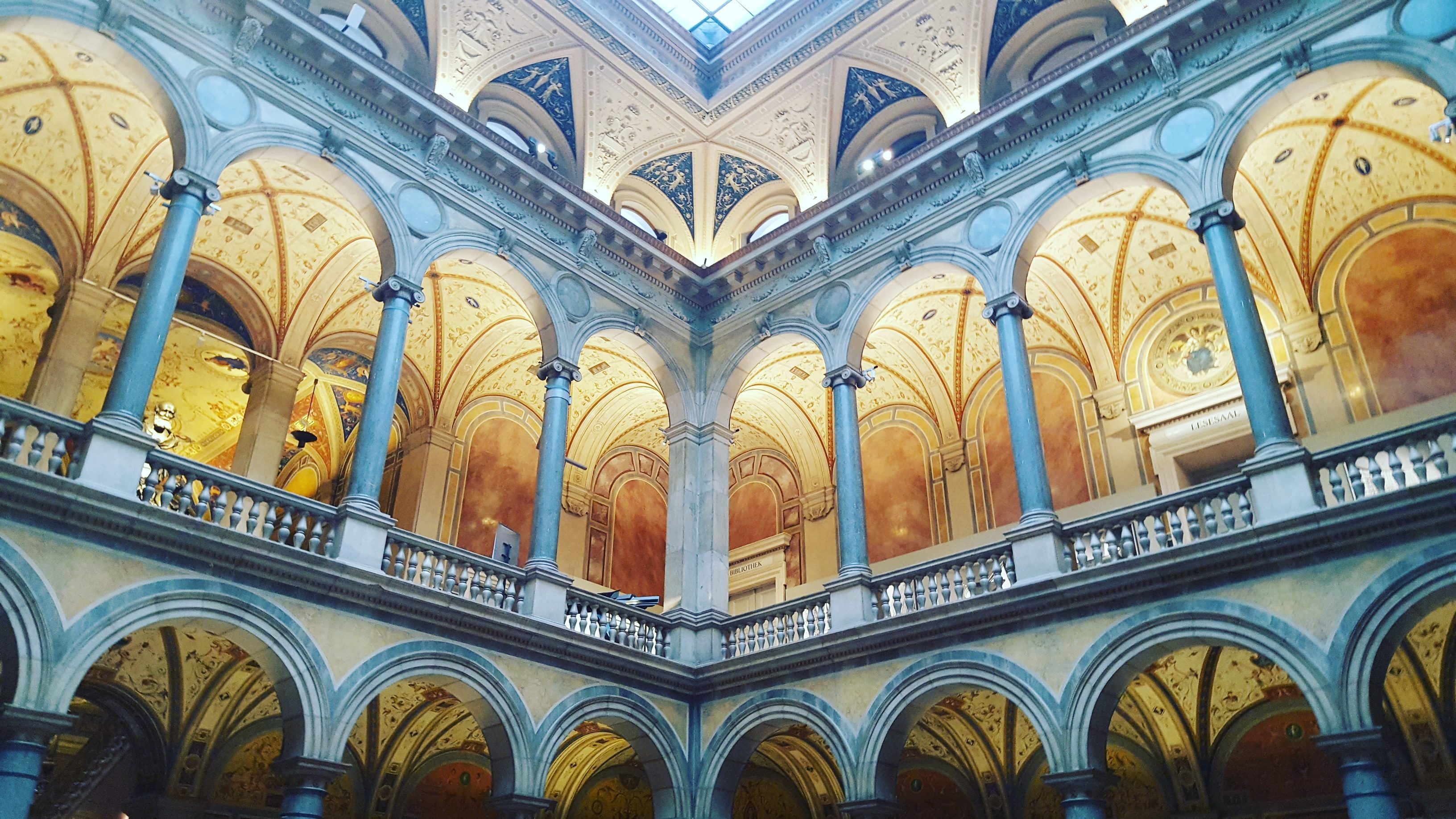 De Vienne 1900 au MAK à la Villa Klimt/aufildeslieux.fr/Hall aux colonnes du MAK©K.HIBBS