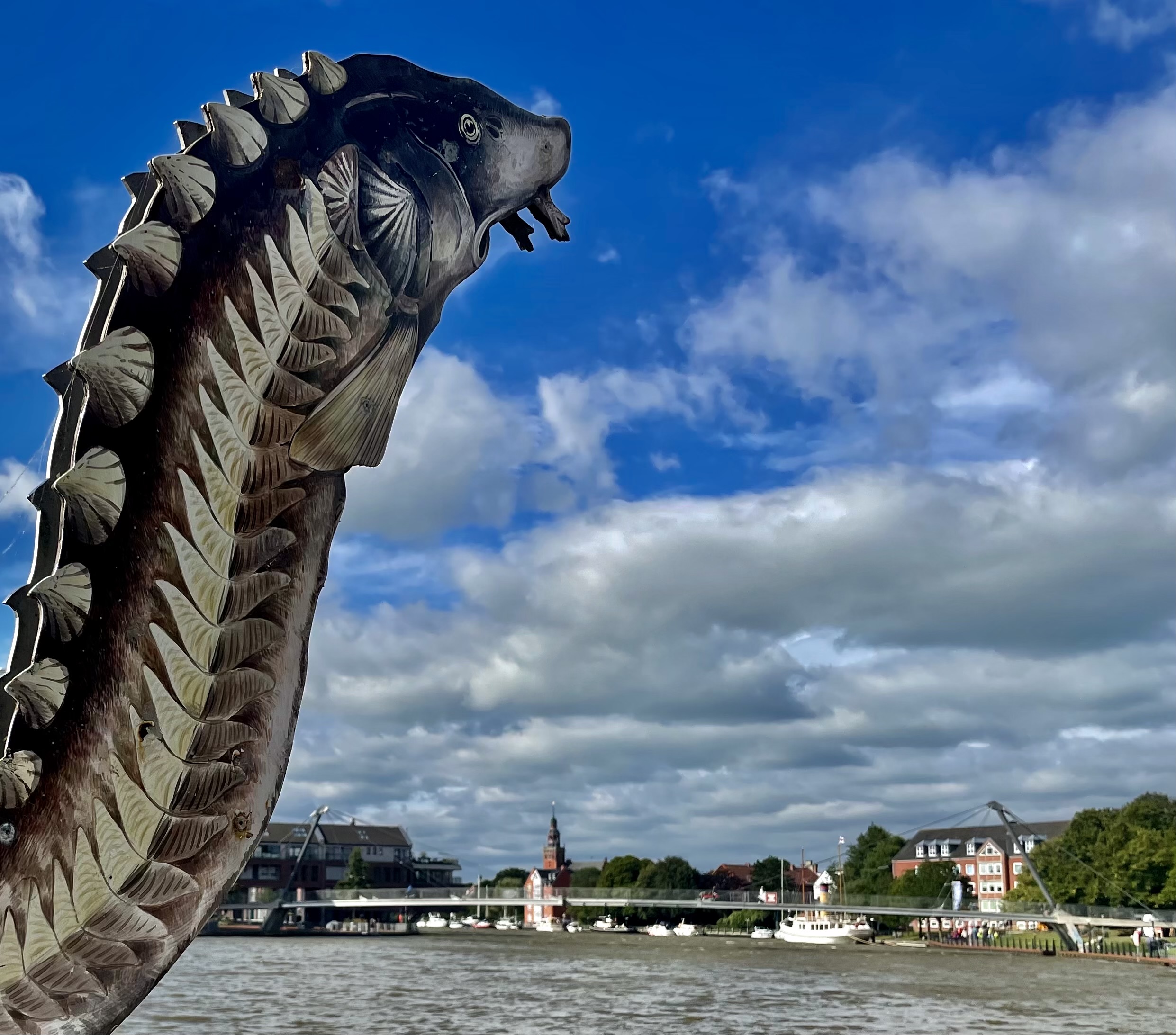 De Brême à Leer en Basse Saxe/www.aufildeslieux.fr/ Vue sur la Weser 